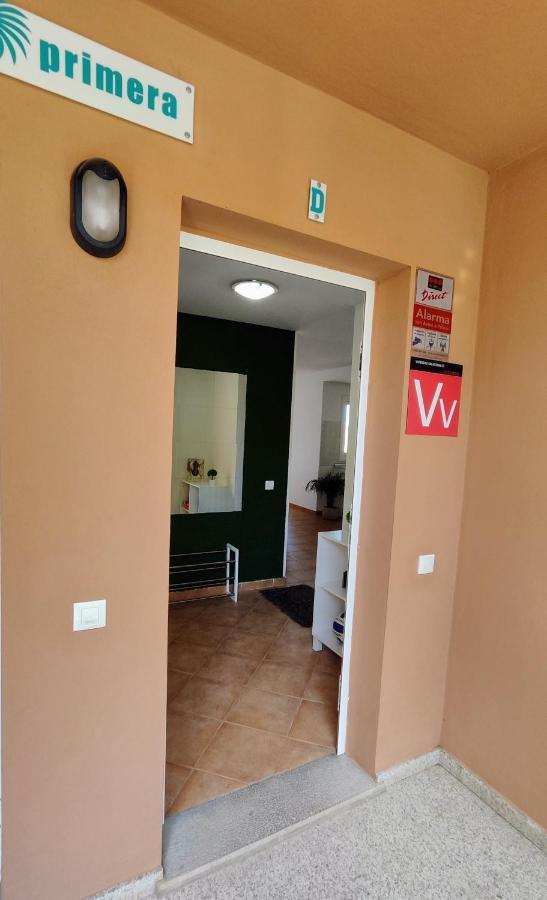 Tres Islas Apartment,